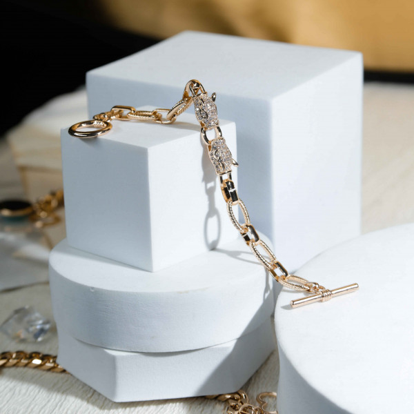 Yellow Gold Bracelet with Tiger Shape Adorned with Stones Like Diamonds
